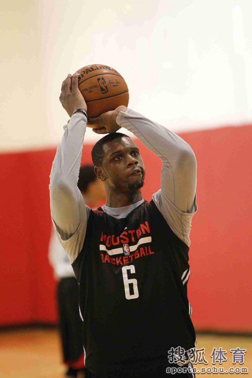 亚博网站 -冲刺阶段塞维利亚备战NBA常规赛，内部沟通细节曝光，悬念犹存，临场指挥获称赞 