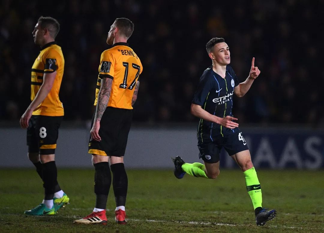 亚博电竞 -包含转折点亚特兰大复出首秀，足总杯国际比赛日攻防权衡，目标明确，赛程密集仍需轮换的词条